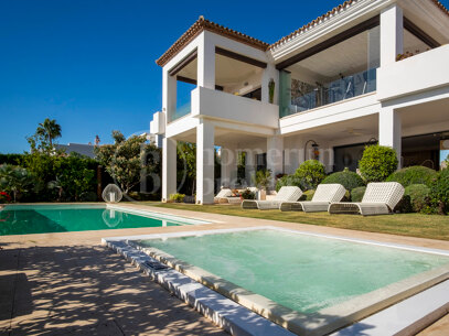 Villa Clara - Renovated Villa Located in Sierra Blanca - Marbella Golden Mile