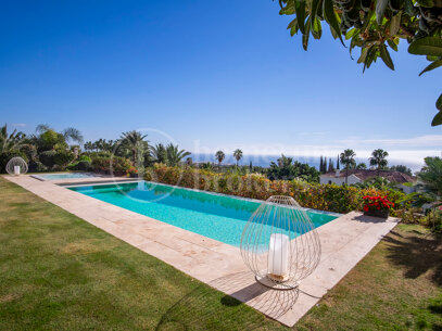 Villa Clara - Renovated Villa Located in Sierra Blanca - Marbella Golden Mile