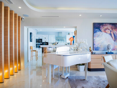 Villa Clara - Renovated Villa Located in Sierra Blanca - Marbella Golden Mile