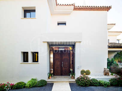 Villa Clara - Renovated Villa Located in Sierra Blanca - Marbella Golden Mile