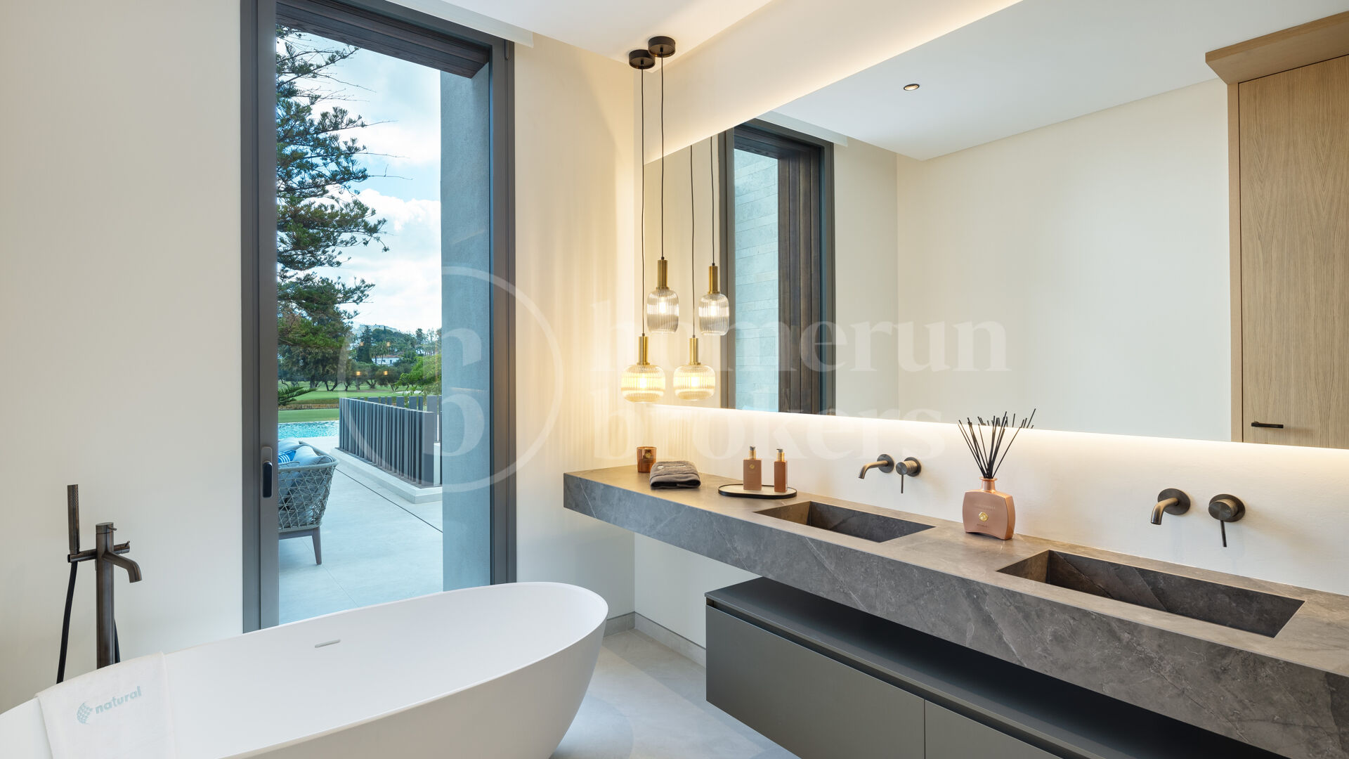 Villa Imagine - Exquisite Frontline Golf Villa in Las Brisas