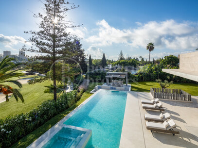 Villa Imagine – Exklusiv golfvilla i första linjen i Las Brisas