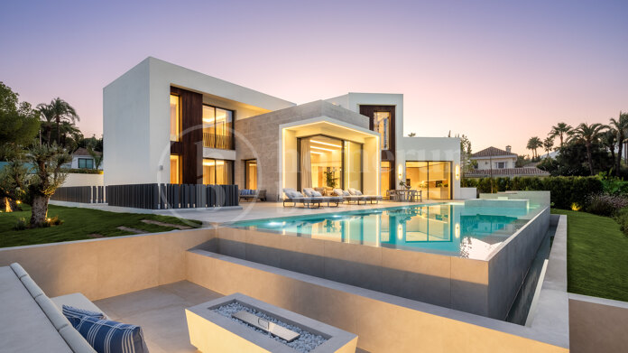 Villa Imagine - Exquisite Frontline Golf Villa in Las Brisas