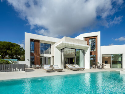 Villa Imagine – Exklusiv golfvilla i första linjen i Las Brisas
