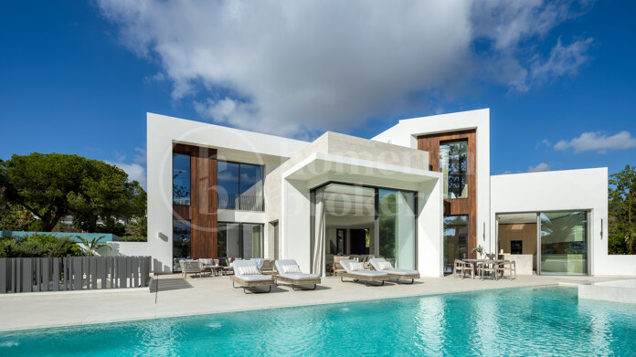 Villa Imagine - Exquisite Frontline Golf Villa in Las Brisas