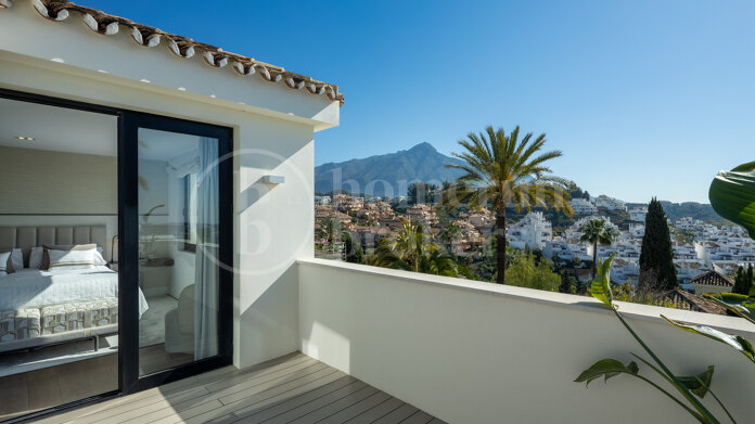 Villa Seraphina - Family Villa with Mountain and Sea Views!