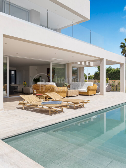 Villa Lipto - Modern Villa Walking distance to San Pedro Beach