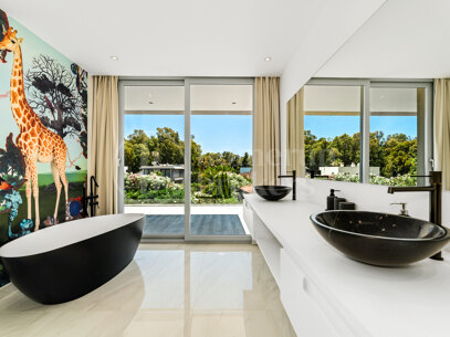 Villa Lipto - Modern Villa Walking distance to San Pedro Beach