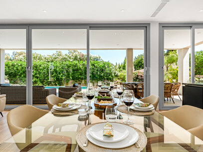 Villa Lipto - Modern Villa Walking distance to San Pedro Beach