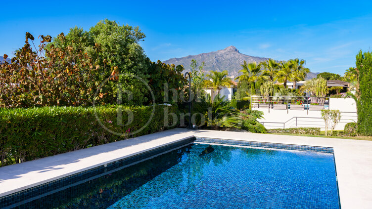 Villa Tucan - Los Naranjos Golf, Nueva Andalucia, Marbella