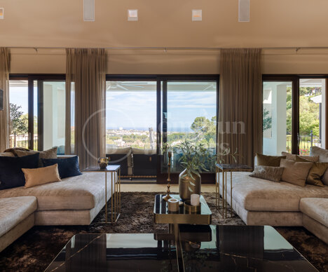 Villa Oliva - Modern Villa with Breathtaking Views in El Herrojo