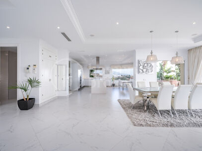 Villa Daniella - Luxurious 8 Bedroom Villa
