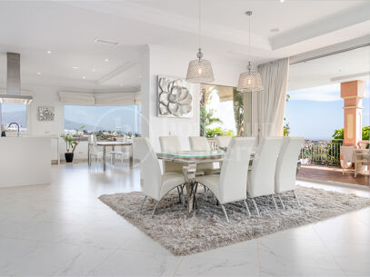 Villa Daniella - Luxurious 8 Bedroom Villa