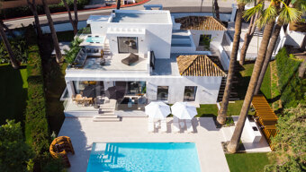 Villa Eskina - Contemporary Villa in the Golf Valley
