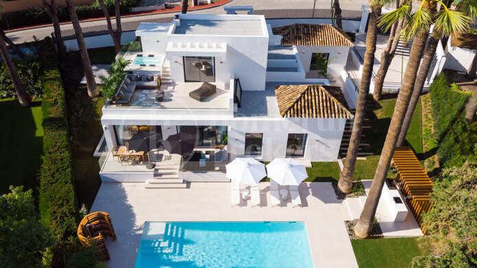 Villa Eskina - Contemporary Villa in the Golf Valley
