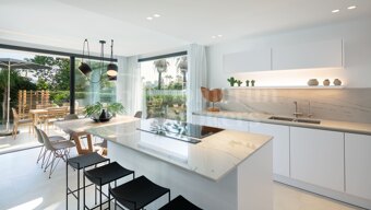 Villa Eskina - Contemporary Villa in the Golf Valley