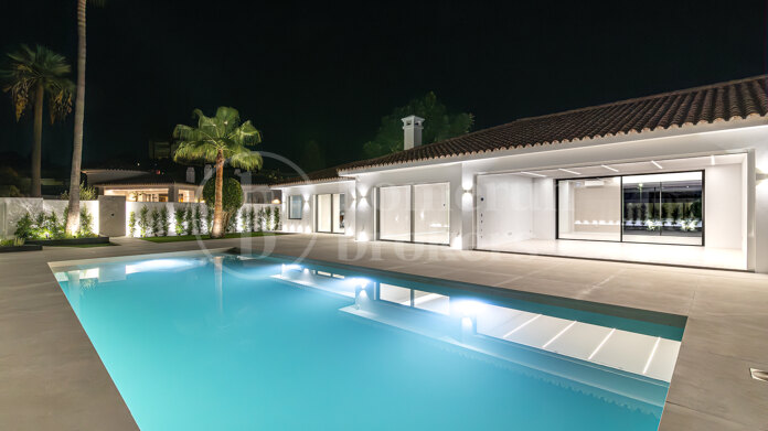 Villa Encanto - Elegant Frontline Golf Villa