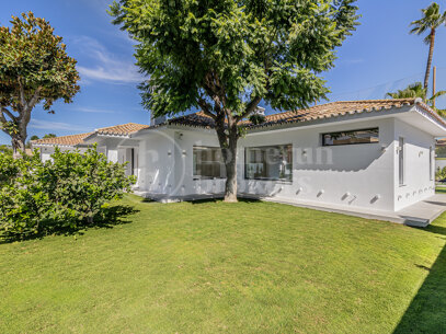 Villa Encanto - Elegant Villa Utmed Golfbanan
