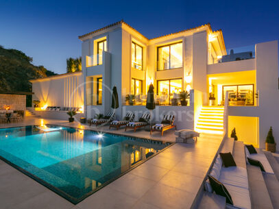 Villa Oak Valley - Impressive Villa in The El Madroñal Hillside