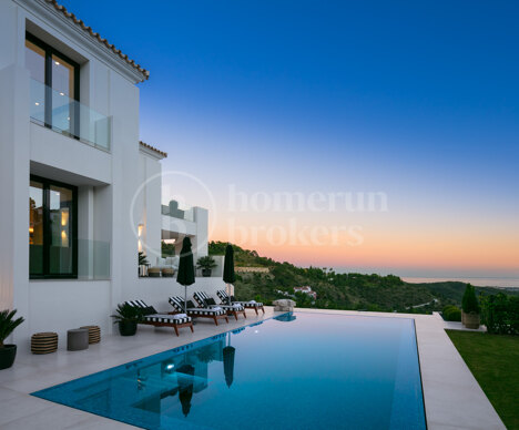 Villa Oak Valley - Impressive Villa in The El Madroñal Hillside