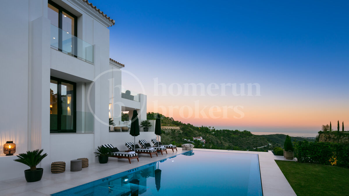 Villa Oak Valley - Impressive Villa in The El Madroñal Hillside