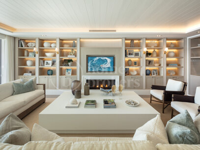 Penthouse Papaya - Duplex in Puente Romano