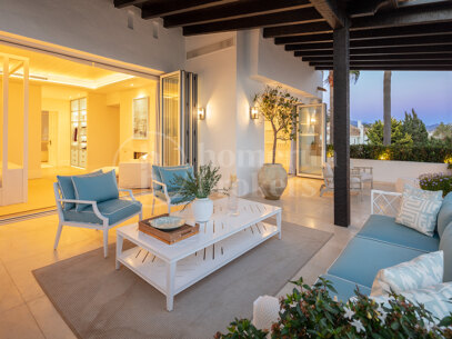 Penthouse Papaya - Duplex in Puente Romano