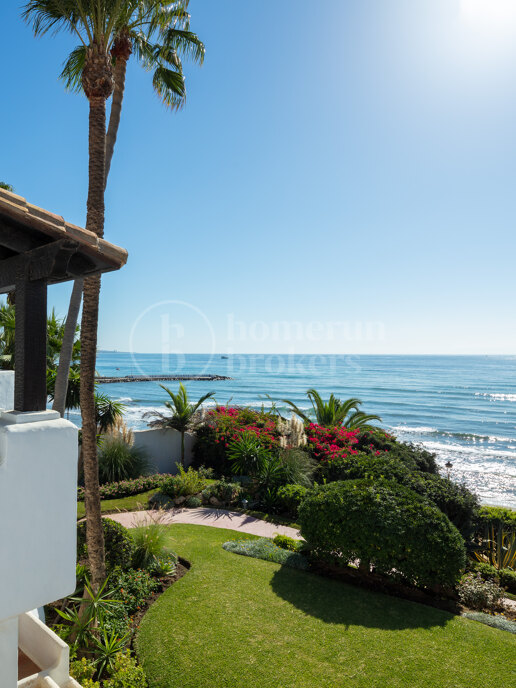 Penthouse Papaya - Duplex in Puente Romano