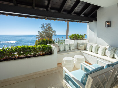 Penthouse Papaya - Duplex in Puente Romano
