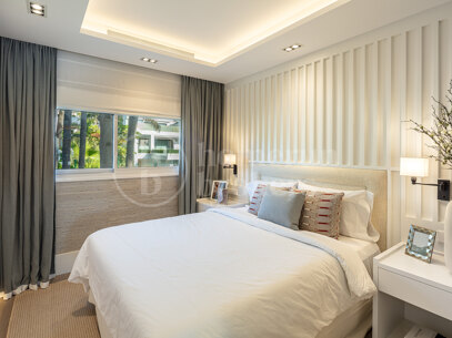 Penthouse Papaya - Duplex in Puente Romano