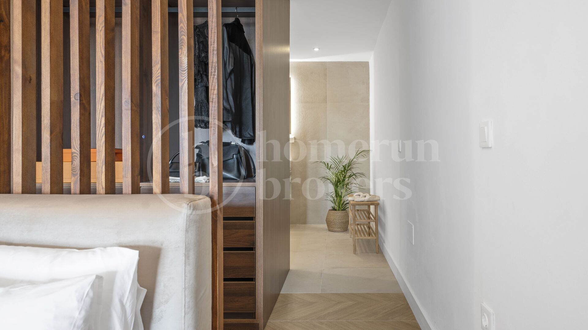 Apartment Adrienne - Panoramic Views in Nueva Andalucia