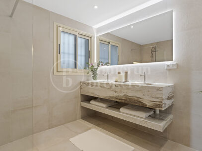 Apartment Adrienne - Panoramic Views in Nueva Andalucia