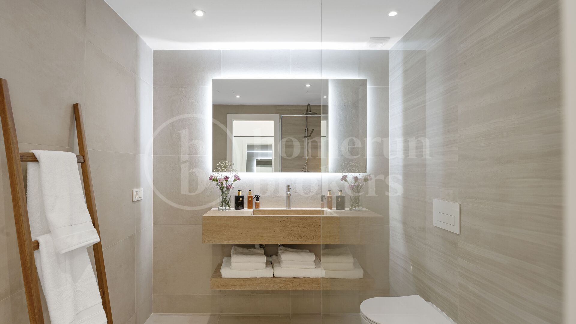 Apartment Adrienne - Panoramic Views in Nueva Andalucia
