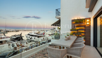 Banus 1 - Contemporary Elegance in Puerto Banús