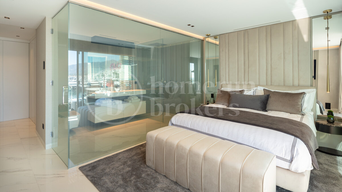Banus 1 - Contemporary Elegance in Puerto Banús