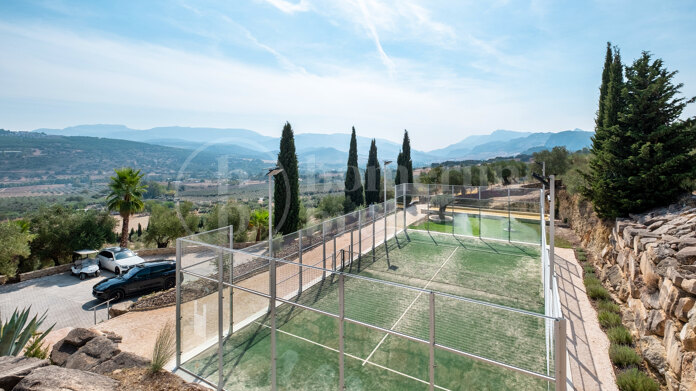 Villa Magdalena - Exquisite Property with Private Padel Court