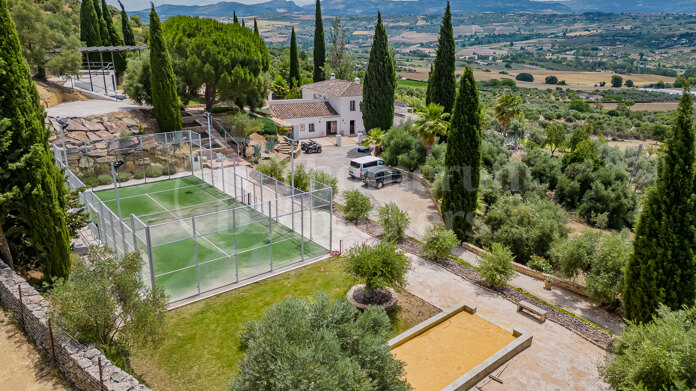 Villa Magdalena - Exquisite Property with Private Padel Court