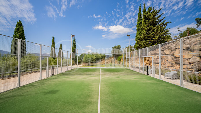 Villa Magdalena - Exquisite Property with Private Padel Court