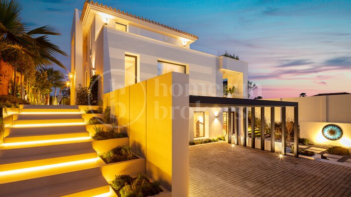 Auriga 5 - Luxurious Villa living In The Golf Valley, Nueva Andalucia