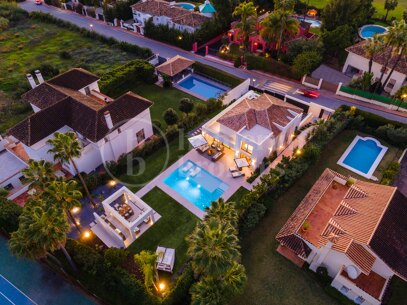 Auriga 5 - Luxurious Villa living In The Golf Valley, Nueva Andalucia