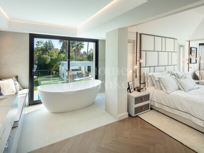 Auriga 5 - Luxurious Villa living In The Golf Valley, Nueva Andalucia