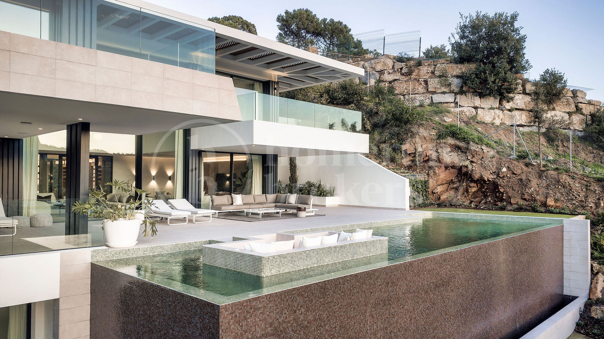 Villa Kibou - Ultra Modern Newly Built Villa