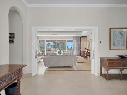 Villa Zanalita - Mansion with Panoramic Views in Nueva Andalucia