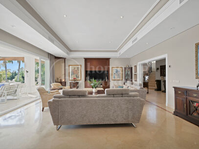 Villa Zanalita - Mansion with Panoramic Views in Nueva Andalucia