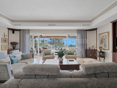 Villa Zanalita - Mansion with Panoramic Views in Nueva Andalucia