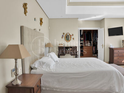 Villa Zanalita - Mansion with Panoramic Views in Nueva Andalucia