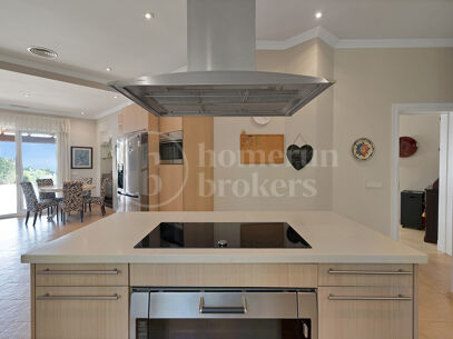 Villa Zanalita - Mansion with Panoramic Views in Nueva Andalucia