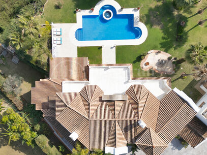 Villa Zanalita - Mansion with Panoramic Views in Nueva Andalucia