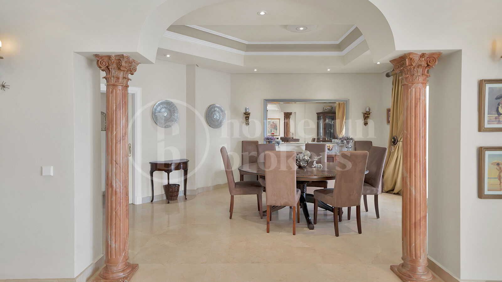 Villa Zanalita - Mansion with Panoramic Views in Nueva Andalucia