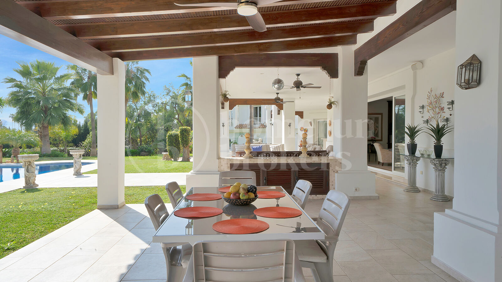 Villa Zanalita - Mansion with Panoramic Views in Nueva Andalucia